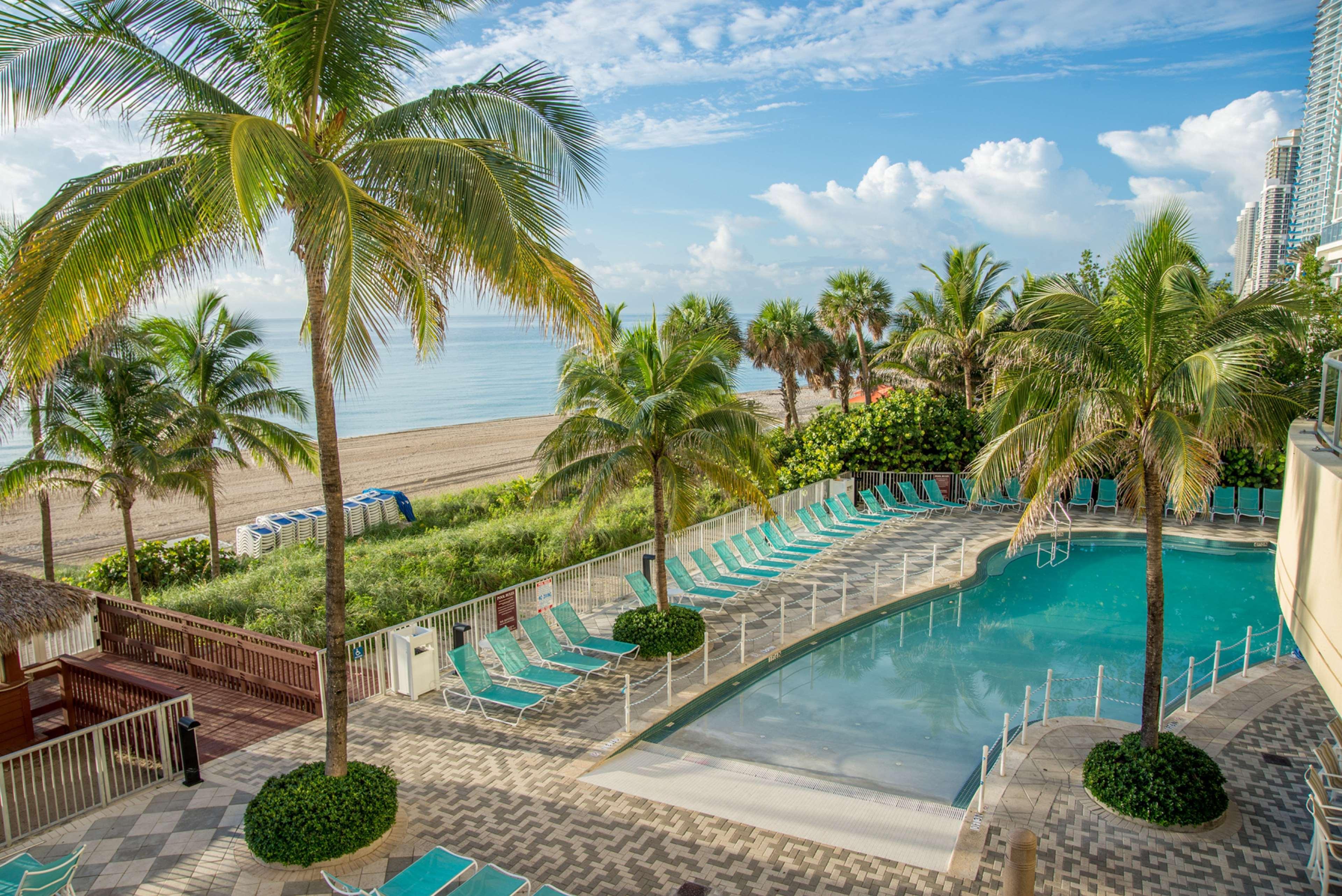 Doubletree By Hilton Ocean Point Resort - North Miami Beach Sunny Isles Beach Extérieur photo