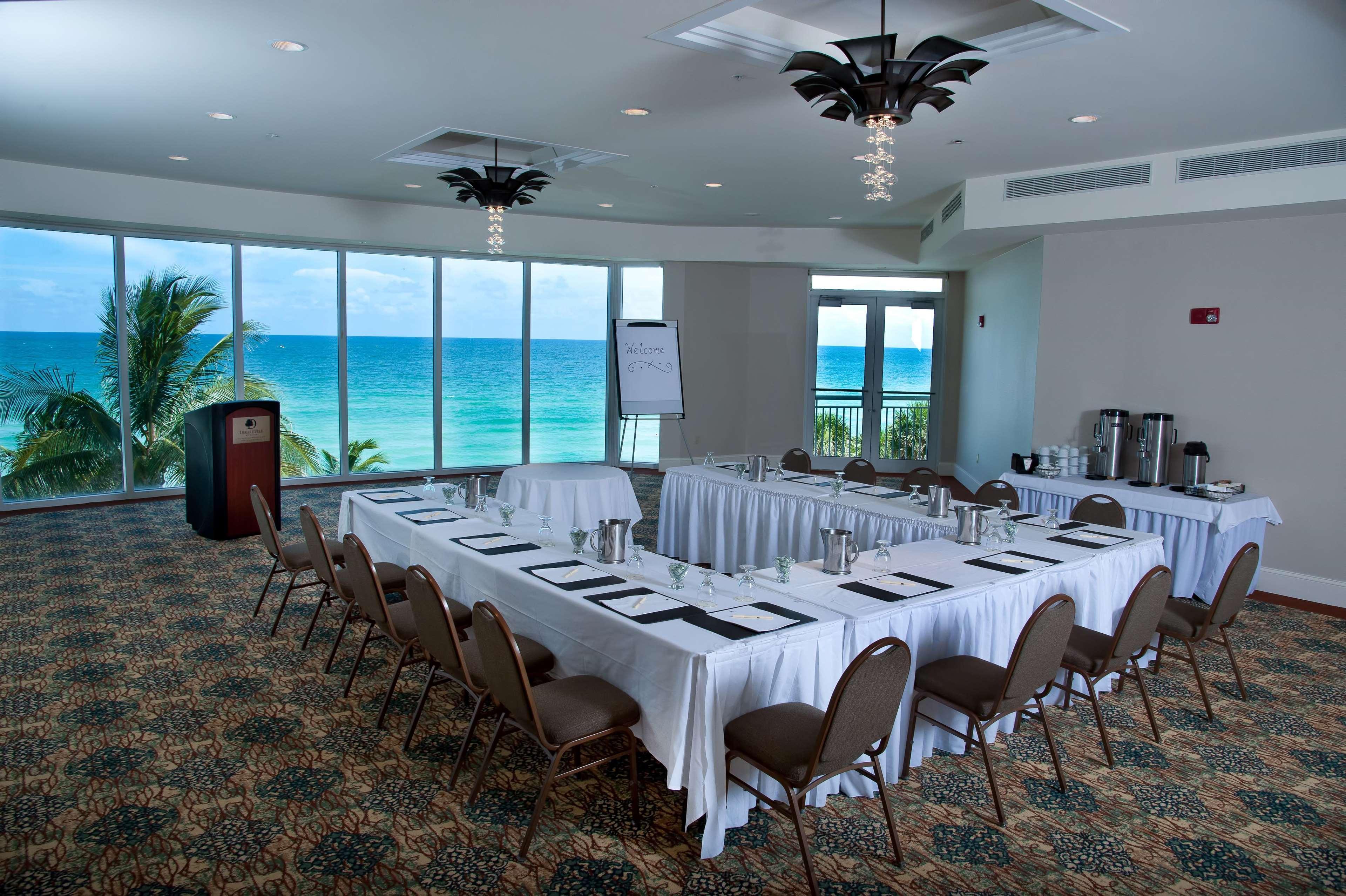 Doubletree By Hilton Ocean Point Resort - North Miami Beach Sunny Isles Beach Extérieur photo