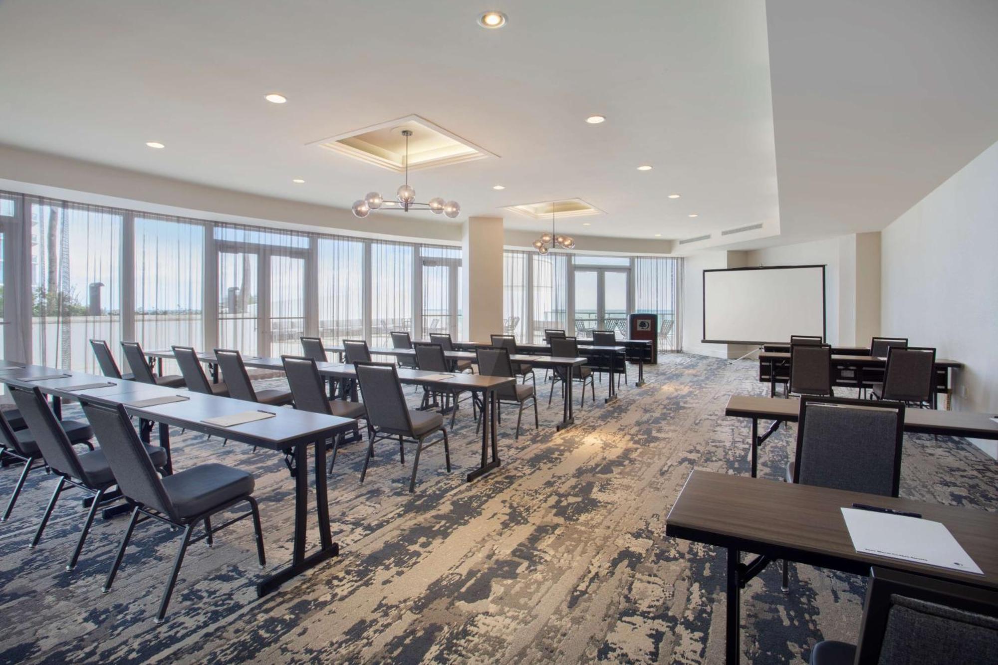 Doubletree By Hilton Ocean Point Resort - North Miami Beach Sunny Isles Beach Extérieur photo