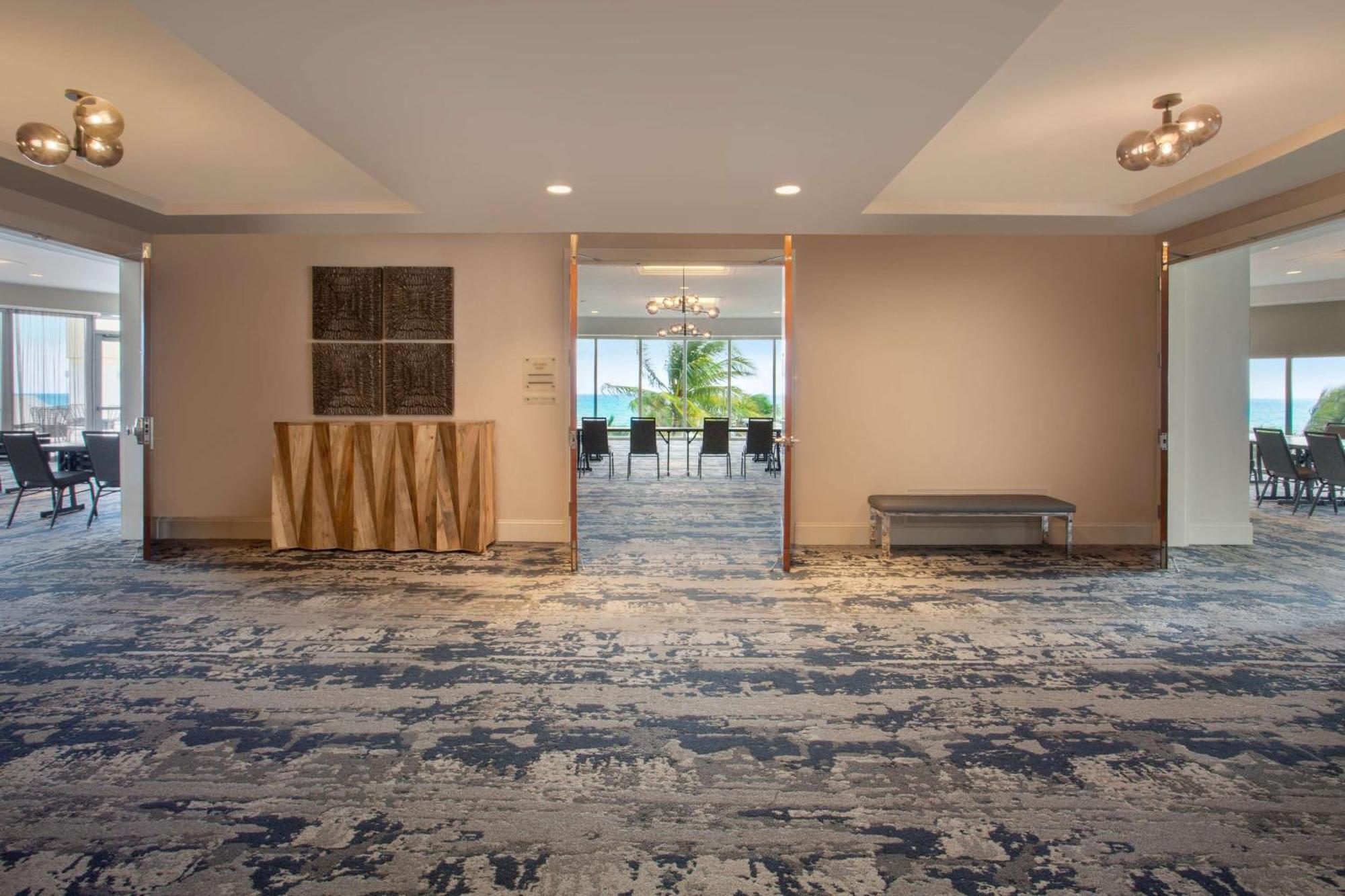 Doubletree By Hilton Ocean Point Resort - North Miami Beach Sunny Isles Beach Extérieur photo