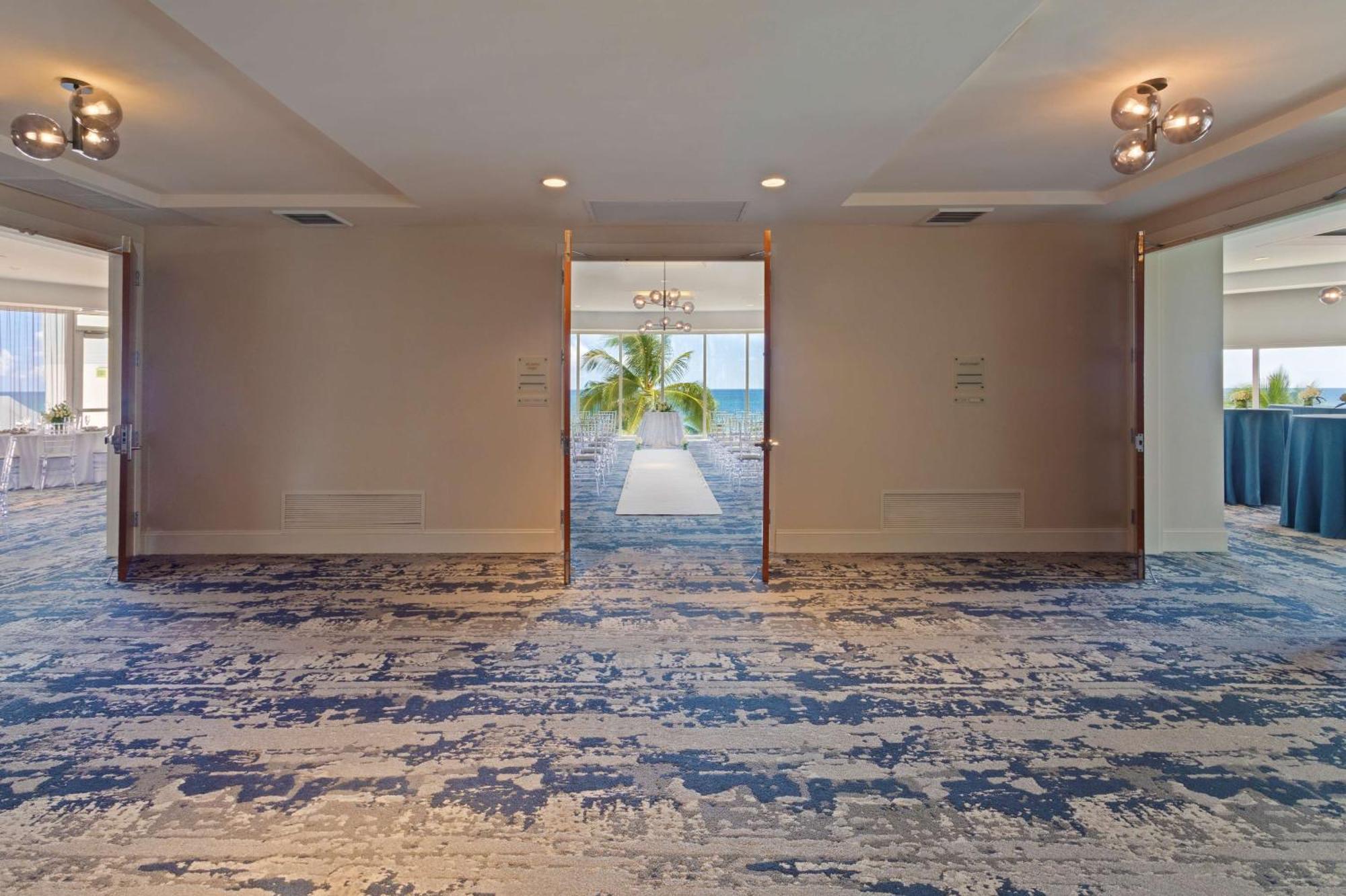 Doubletree By Hilton Ocean Point Resort - North Miami Beach Sunny Isles Beach Extérieur photo